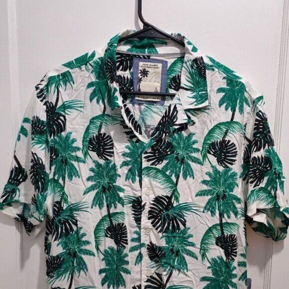 Free People Other - NWT Free Planet Casual Short Sleeve Shirt - Green Black White - Palm Trees Print